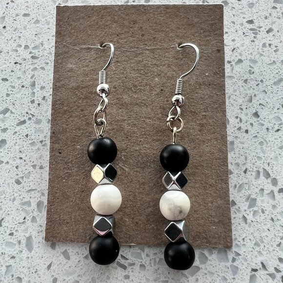 Handmade Black and White Beaded Dangling Earrings - Picture 1 of 4